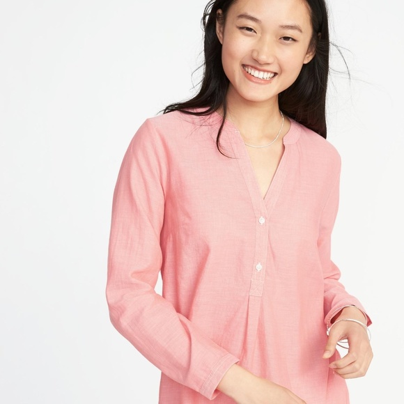 Old Navy Tops - NWOT - Relaxed Twill Popover Shirt